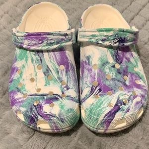 Crocs Unisex Classic Clog, Tie Dye purple/teal/white *gently used*